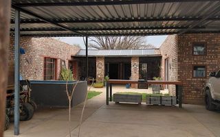 3 Bedroom House For Sale in Omaruru