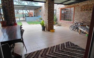 3 Bedroom House For Sale in Omaruru