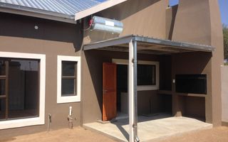 2 Bedroom Townhouse For Sale in Okahandja