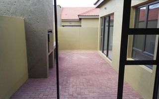 3 Bedroom Townhouse For Sale in Okahandja