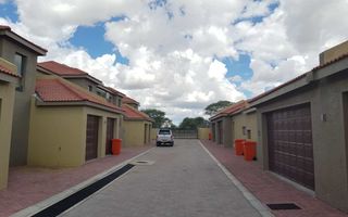 3 Bedroom Townhouse For Sale in Okahandja