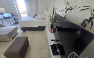 1 Bedroom Apartment/Penthouse For Sale in Windhoek Central,...
