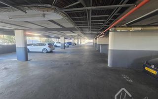1 Bedroom Apartment/Penthouse For Sale in Windhoek Central,...