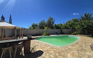 4 Bedroom House For Sale in Pioniers Park