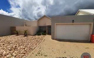 3 Bedroom House For Sale in Finkenstein