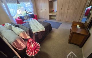 4 Bedroom House For Sale in Henties Bay Central, Henties Bay