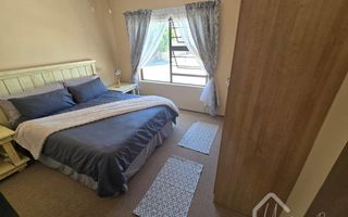 4 Bedroom House For Sale in Henties Bay Central, Henties Bay