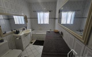 4 Bedroom House For Sale in Olympia, Windhoek