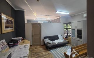 4 Bedroom House For Sale in Olympia, Windhoek