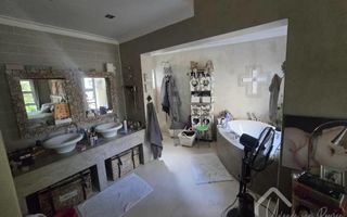 4 Bedroom House For Sale in Olympia, Windhoek