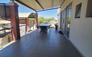 Office / Retail / Mixed Use For Sale in Southern Industrial...