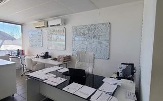 Office / Retail / Mixed Use For Sale in Southern Industrial...