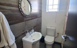 Office / Retail / Mixed Use For Sale in Southern Industrial...