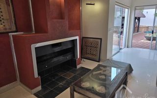 3 Bedroom House To Rent in Luxury Hill