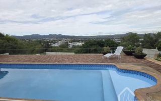 3 Bedroom House To Rent in Luxury Hill