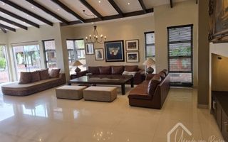 3 Bedroom House To Rent in Luxury Hill