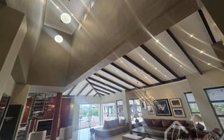 3 Bedroom House To Rent in Luxury Hill