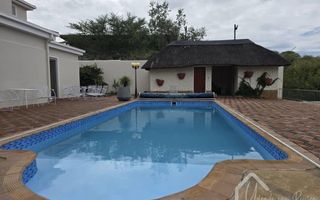 3 Bedroom House To Rent in Luxury Hill