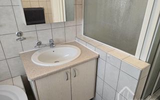 3 Bedroom House To Rent in Luxury Hill