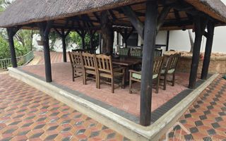 3 Bedroom House To Rent in Luxury Hill