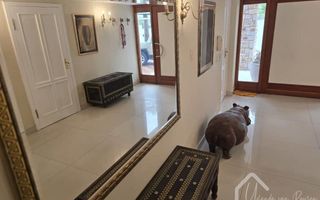 3 Bedroom House To Rent in Luxury Hill