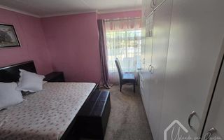 5 Bedroom House For Sale in Olympia, Windhoek