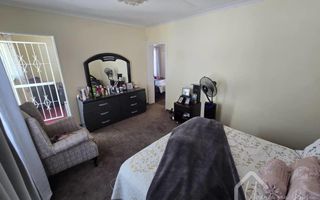 5 Bedroom House For Sale in Olympia, Windhoek