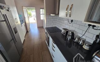 5 Bedroom House For Sale in Olympia, Windhoek