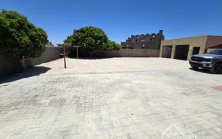 4 Bedroom House To Rent in Henties Bay Central, Henties Bay