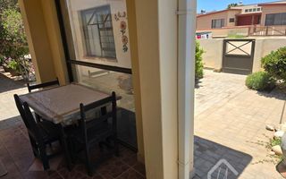 4 Bedroom House To Rent in Henties Bay Central, Henties Bay