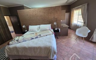 4 Bedroom House To Rent in Henties Bay Central, Henties Bay