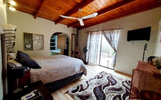 3 Bedroom House For Sale in Henties Bay Central