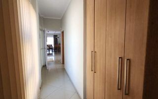 5 Bedroom House For Sale in Henties Bay Central