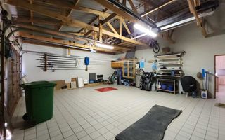 5 Bedroom House For Sale in Henties Bay Central