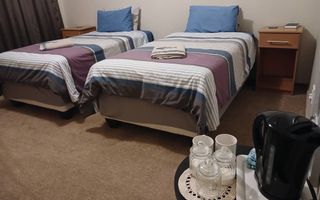 5 Bedroom House For Sale in Henties Bay Central