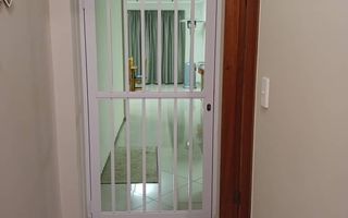 5 Bedroom House For Sale in Henties Bay Central