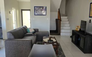 2 Bedroom Townhouse For Sale in Henties Bay Central, Henties...