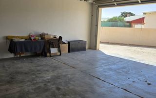 2 Bedroom Townhouse For Sale in Henties Bay Central, Henties...