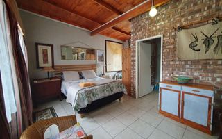 3 Bedroom House For Sale in Henties Bay Central