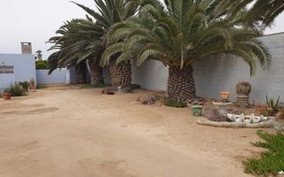 3 Bedroom House For Sale in Henties Bay Central
