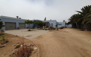 3 Bedroom House For Sale in Henties Bay Central