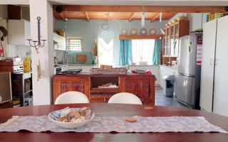 3 Bedroom House For Sale in Henties Bay Central