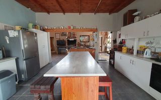 3 Bedroom House For Sale in Henties Bay Central