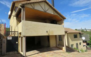 3 Bedroom House For Sale in Kleine Kuppe