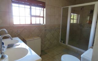 3 Bedroom House For Sale in Kleine Kuppe