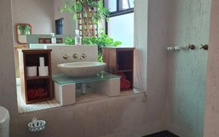 5 Bedroom House For Sale in Klein Windhoek, Windhoek