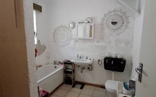 10 Bedroom Office / Retail / Mixed Use For Sale in Grootfont...