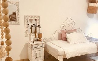 10 Bedroom Office / Retail / Mixed Use For Sale in Grootfont...