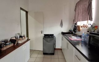 10 Bedroom Office / Retail / Mixed Use For Sale in Grootfont...