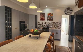3 Bedroom House For Sale in Sunbay, Henties Bay